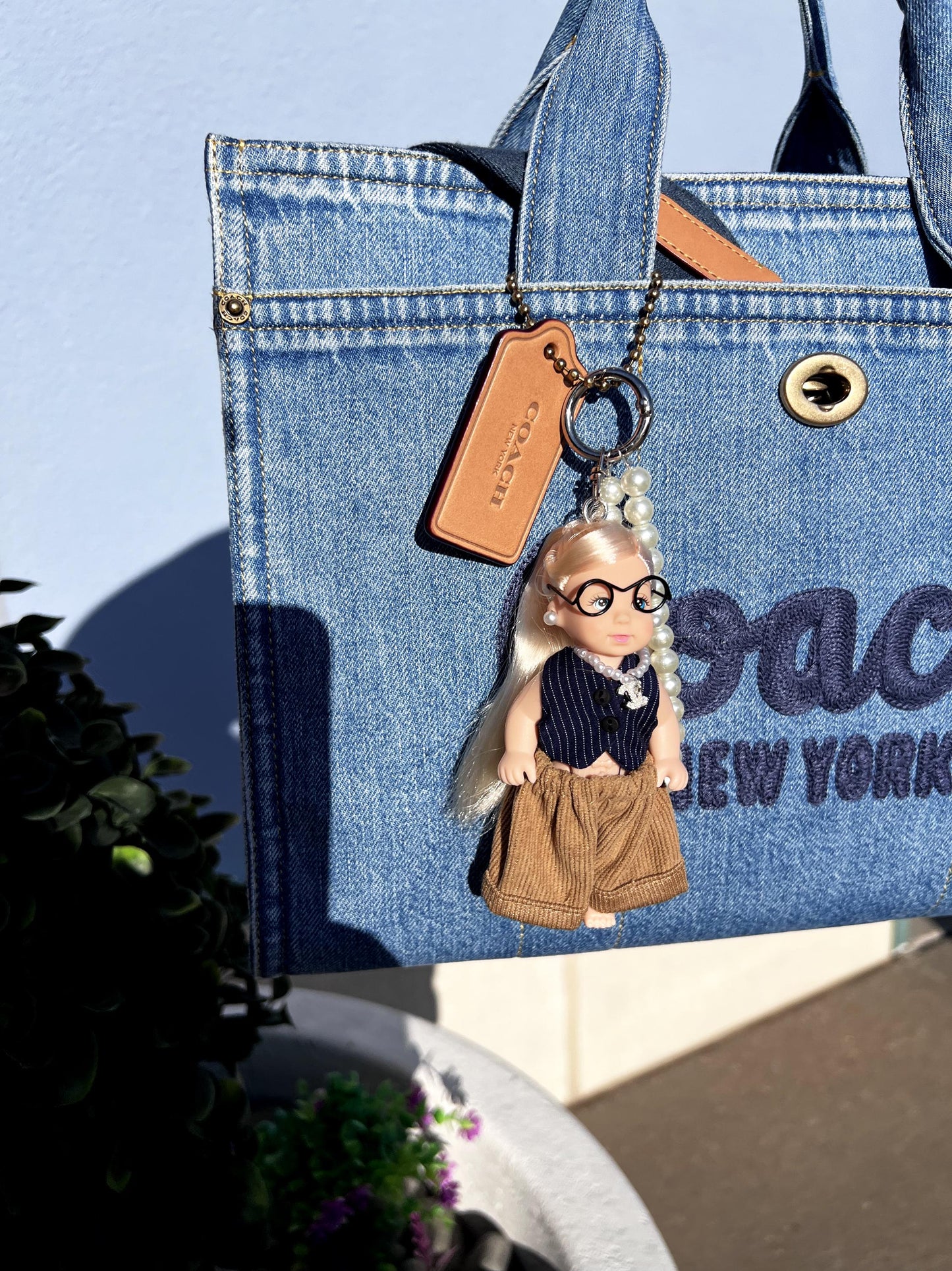 Glam Doll: Girl Blue – Mini Purse Charm, Purse Charm,Bag Charm , Doll Charm